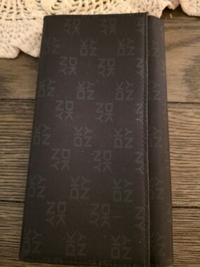 DKNY Women's Black Logo Wallet